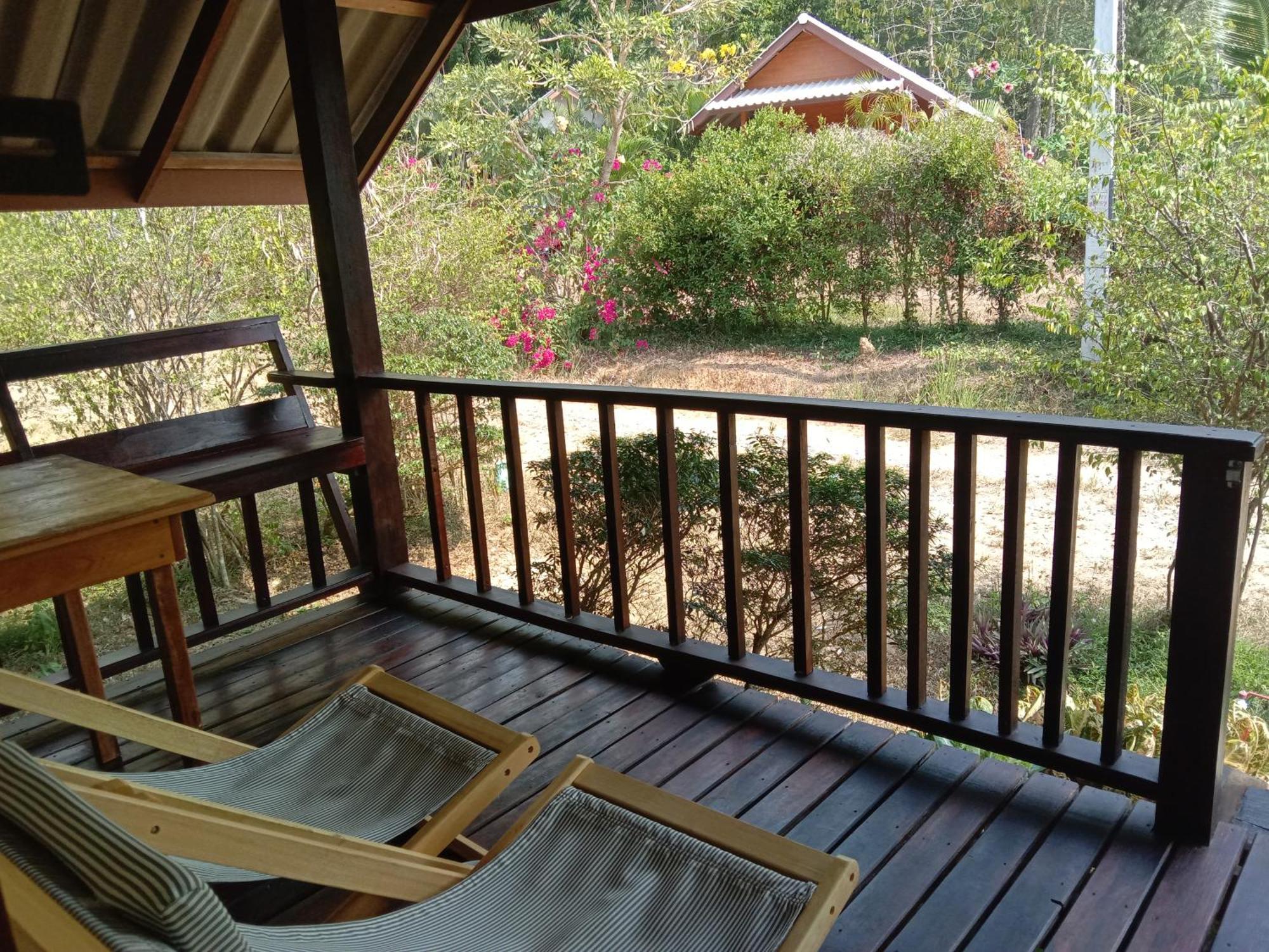 Cha Bungalow Ko Yao Noi Exterior photo